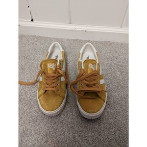 Gola Women's Lace-Up Tennis Mark Cox Suede Sneakers Mustard Yellow Size 9